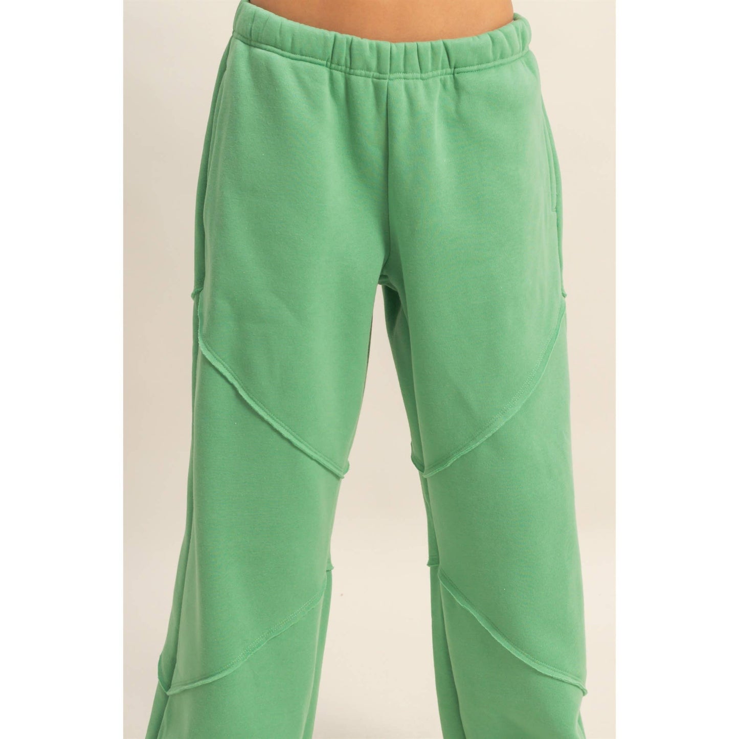 Relaxed-Fit Jogger Pants With Pocket Detail: GREEN