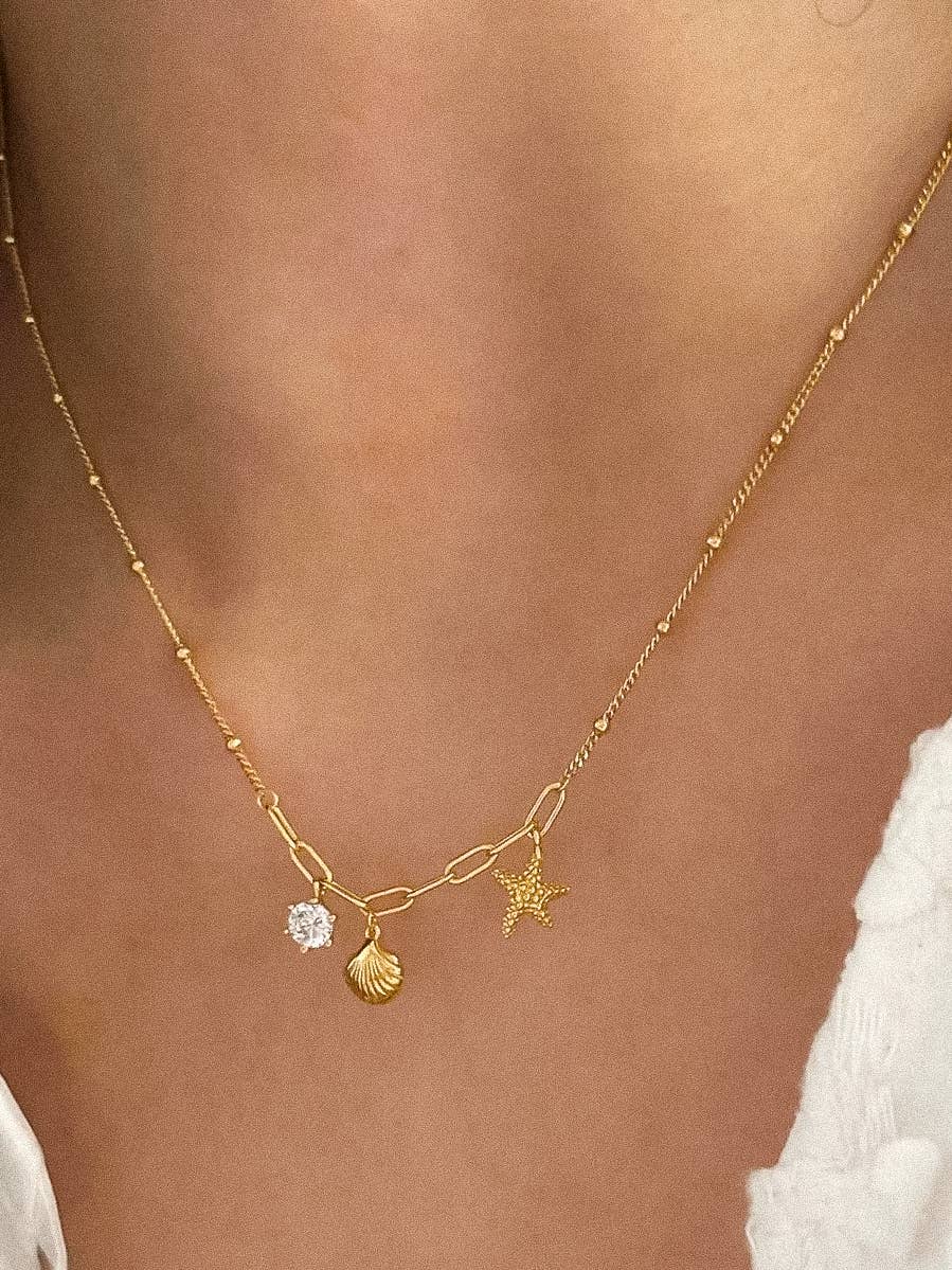 Roshell 18K Gold Non-Tarnish Shell and Start Necklace: Yellow Gold