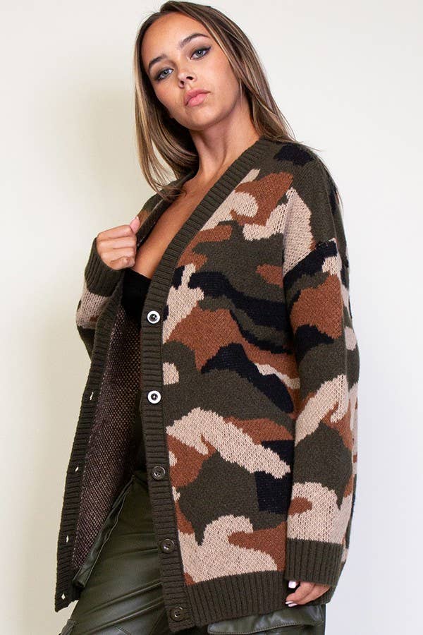 Dila MULTI COLOR CAMOUFLAGE PATTERN KNIT CARDIGAN: Camo /