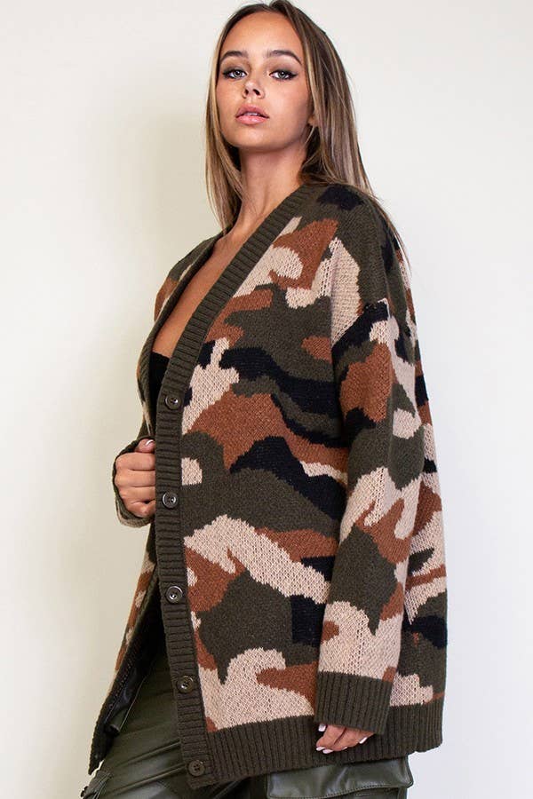 Dila MULTI COLOR CAMOUFLAGE PATTERN KNIT CARDIGAN: Camo /
