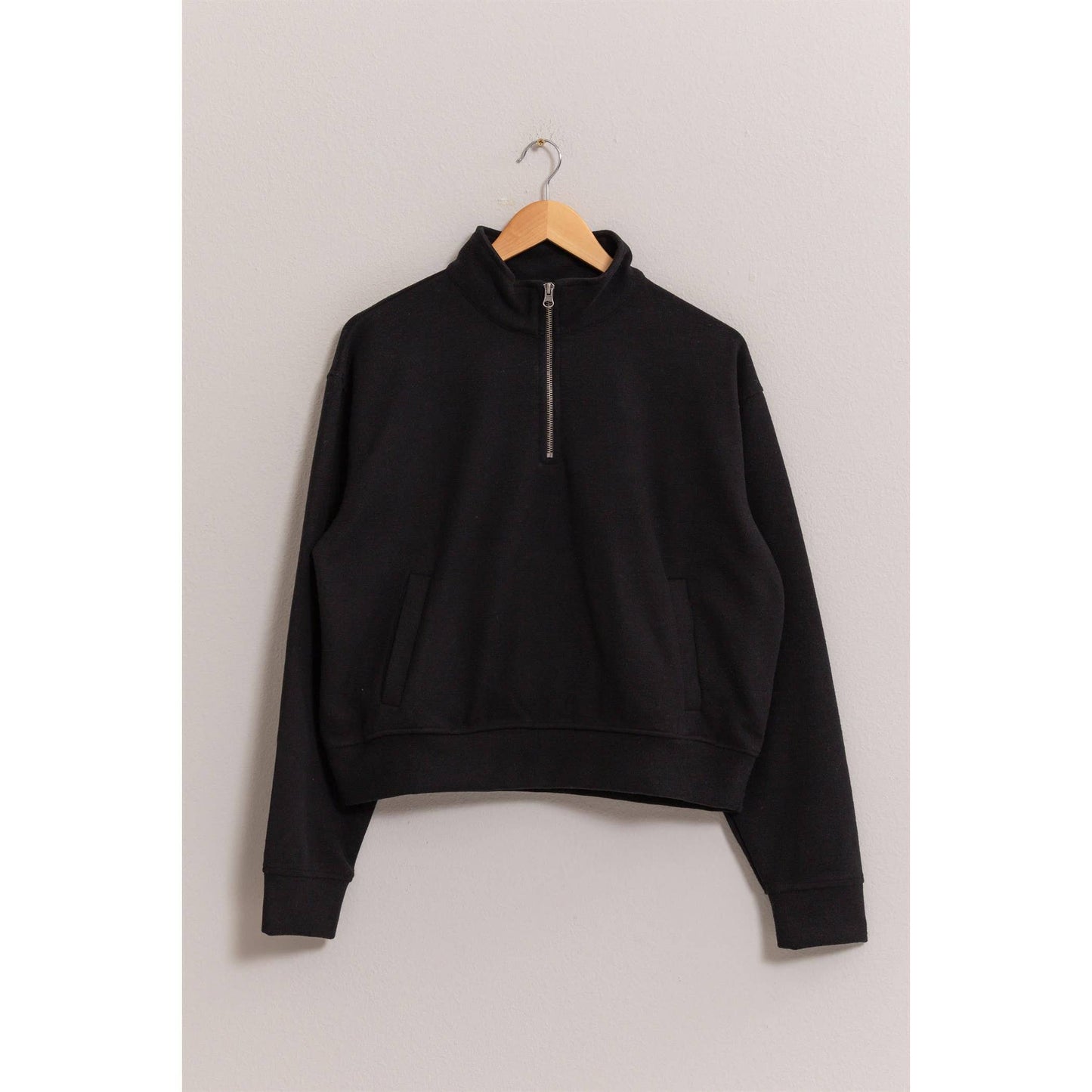 Half Zip Sweatshirt With Front Pockets: BLACK