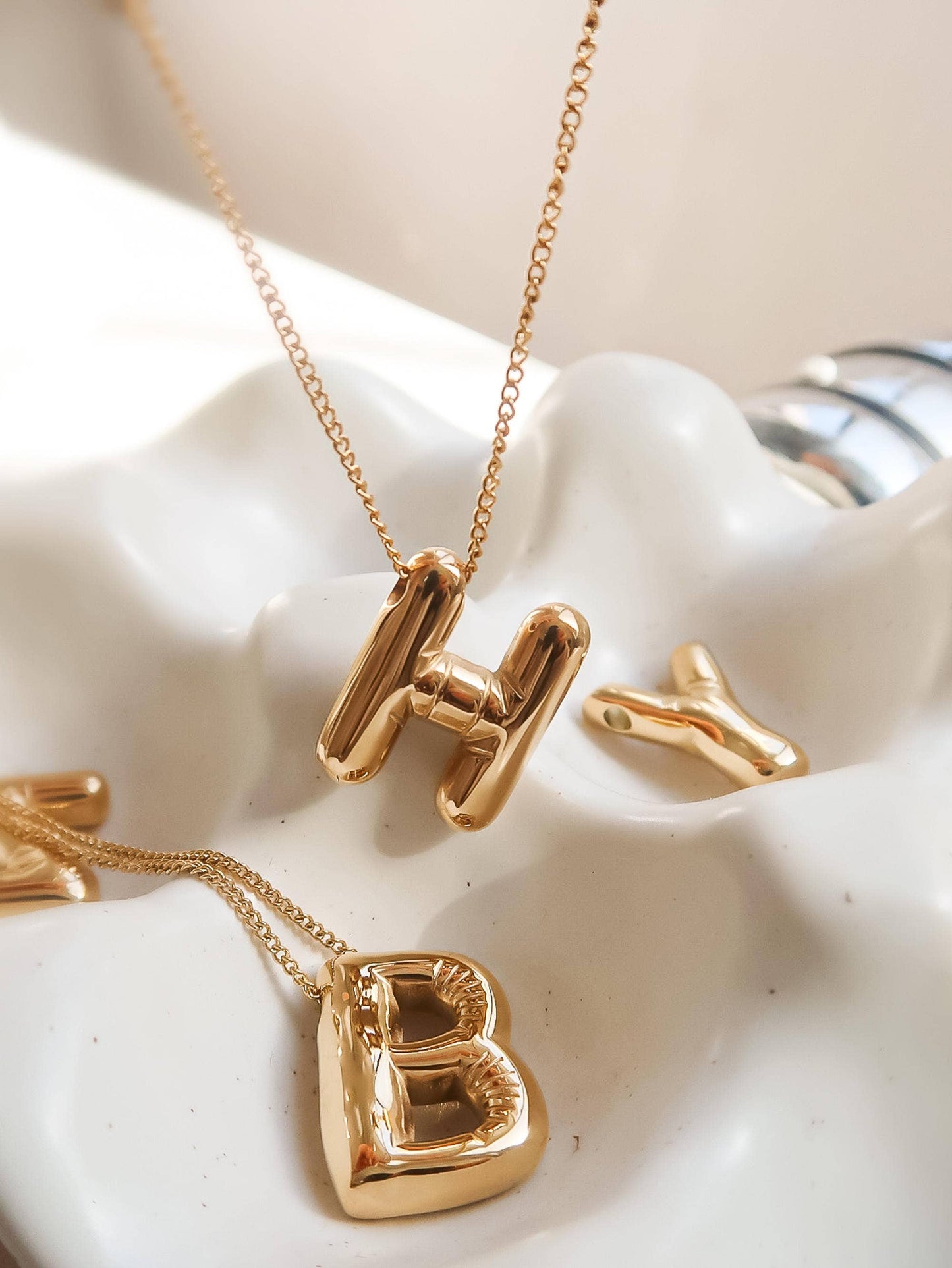 Hayes 18K Gold Non-Tarnish Balloon Alphabet Necklace: Yellow Gold / B