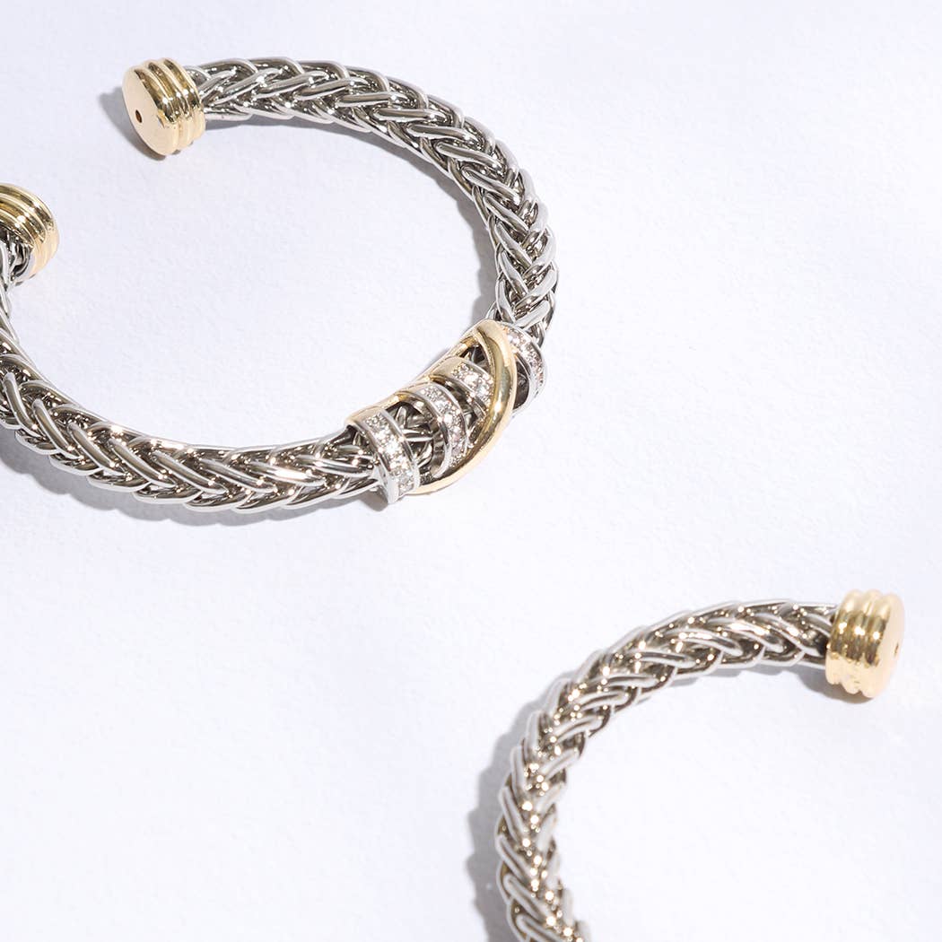 Ponytail 7MM Cross Pave Bar Bangle Bracelet: BK / ONE SIZE
