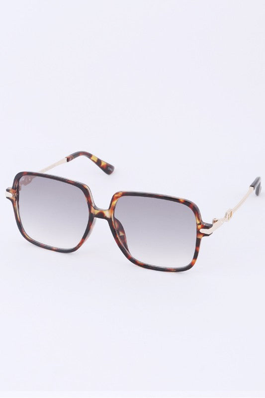 Retro Iconic Square Sunglasses