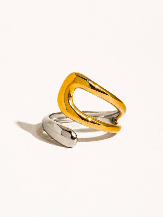 Vill 18K Gold Non-Tarnish Two Toned Ring: Multi-Colored