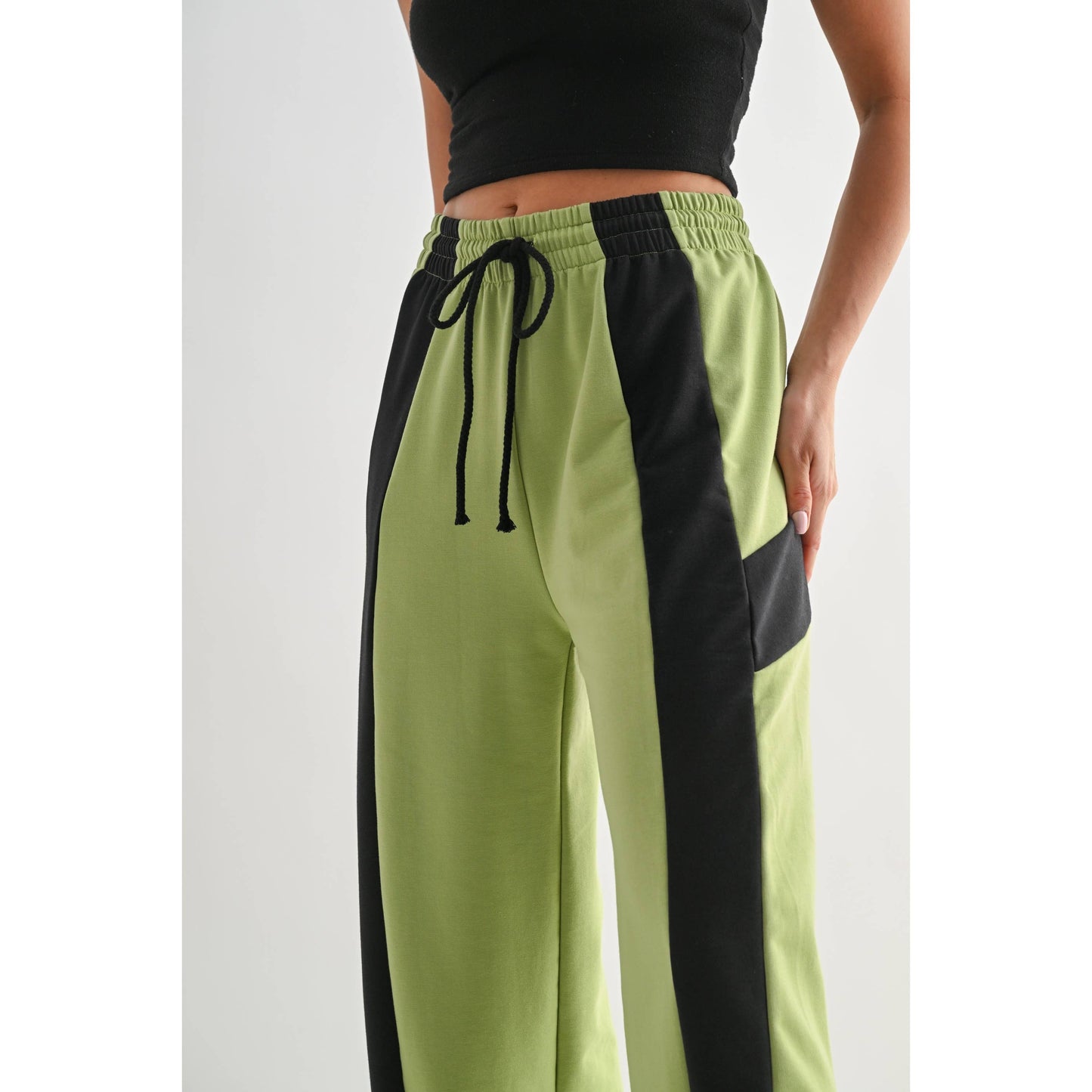 AVOCADO BLACK