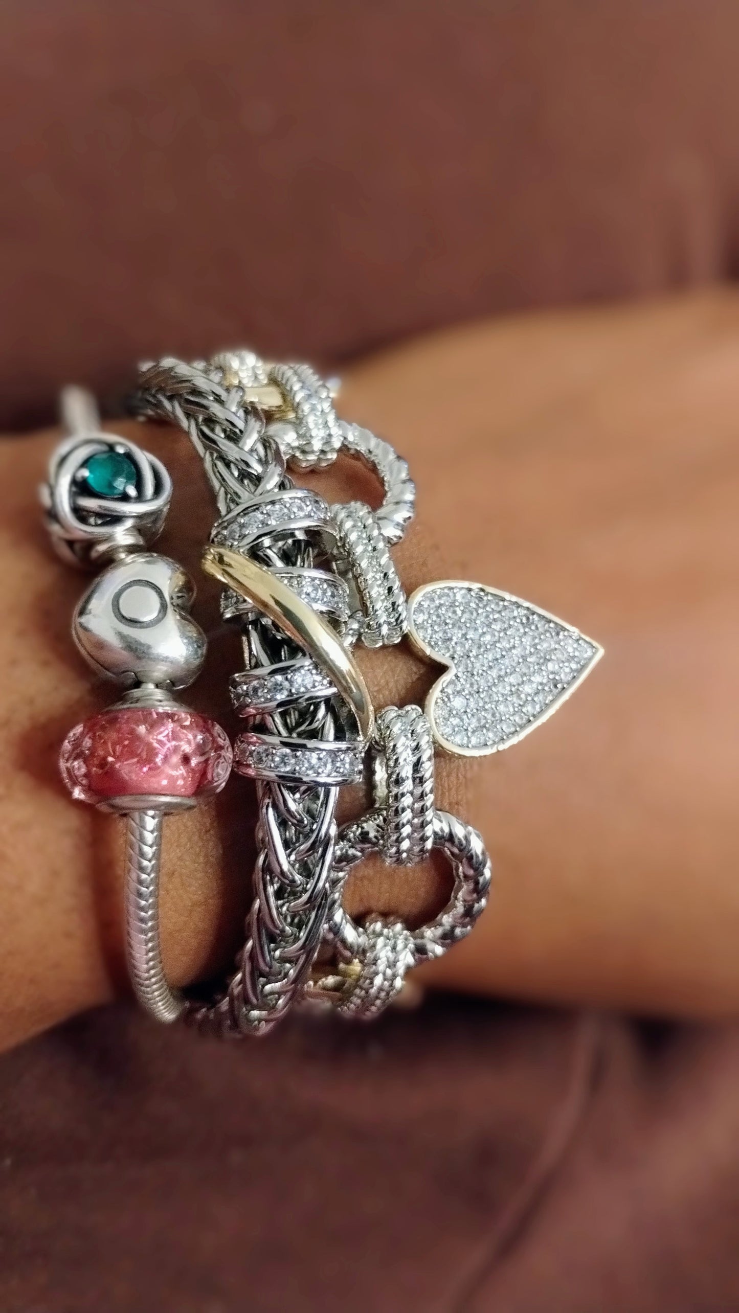 Pave Heart Charm Link Chain Bracelet: BK / ONE SIZE