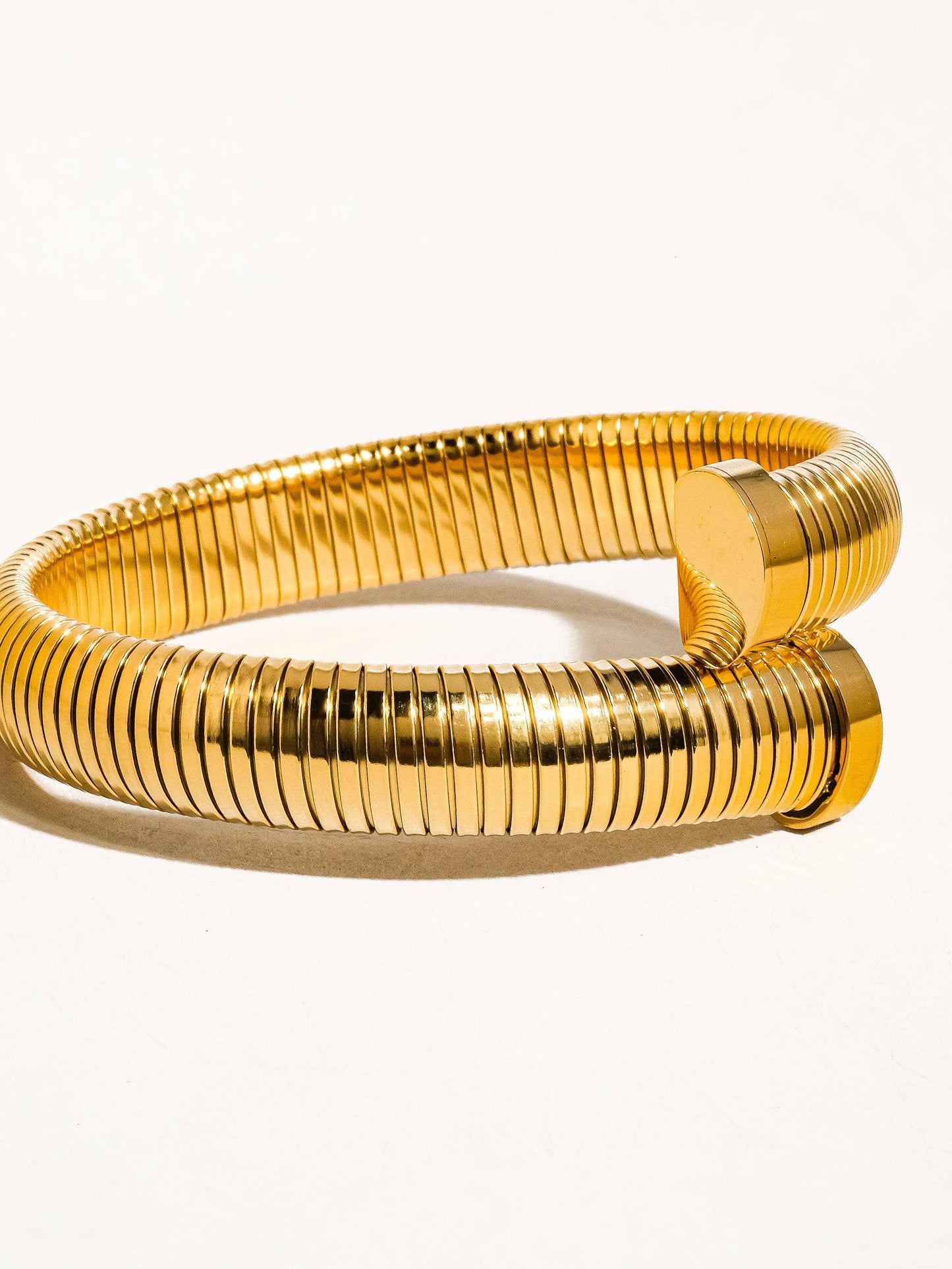 Dehors 18K Gold Non-Tarnish Bold Bangle: Yellow Gold