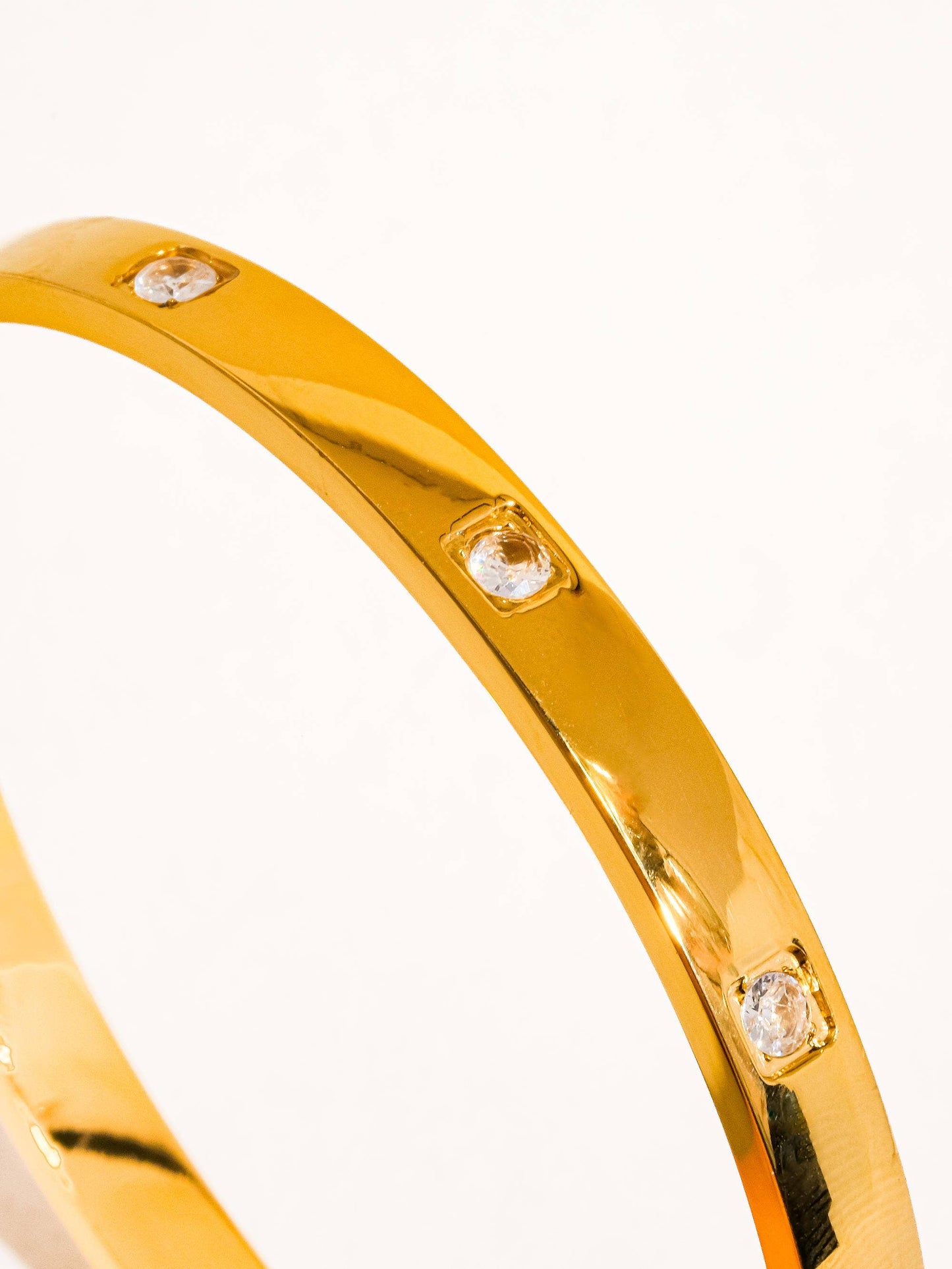 Neil 18K Gold Non-Tarnish Classic CZ Bangle: Yellow Gold