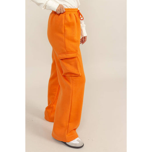 HIGH-WAIST CARGO SWEATPANT