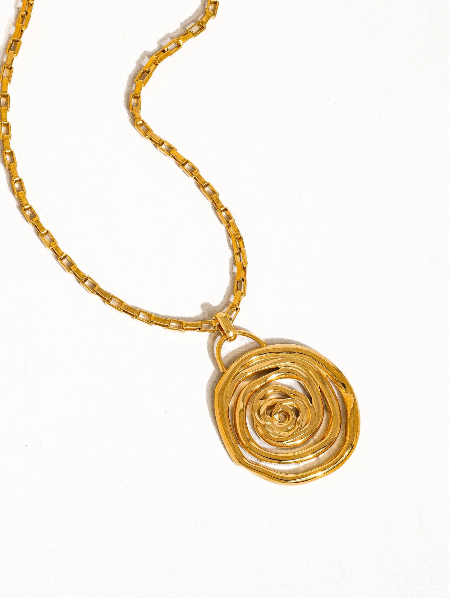 Tikki 18K Gold Non-Tarnish Spiral Circle Necklace: Yellow Gold