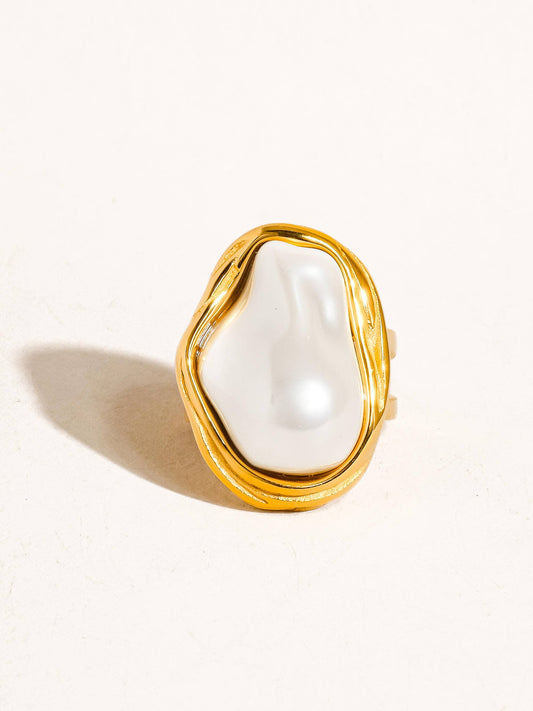 Cameron 18K Gold Non-Tarnish Classic Pearl Round Ring: White