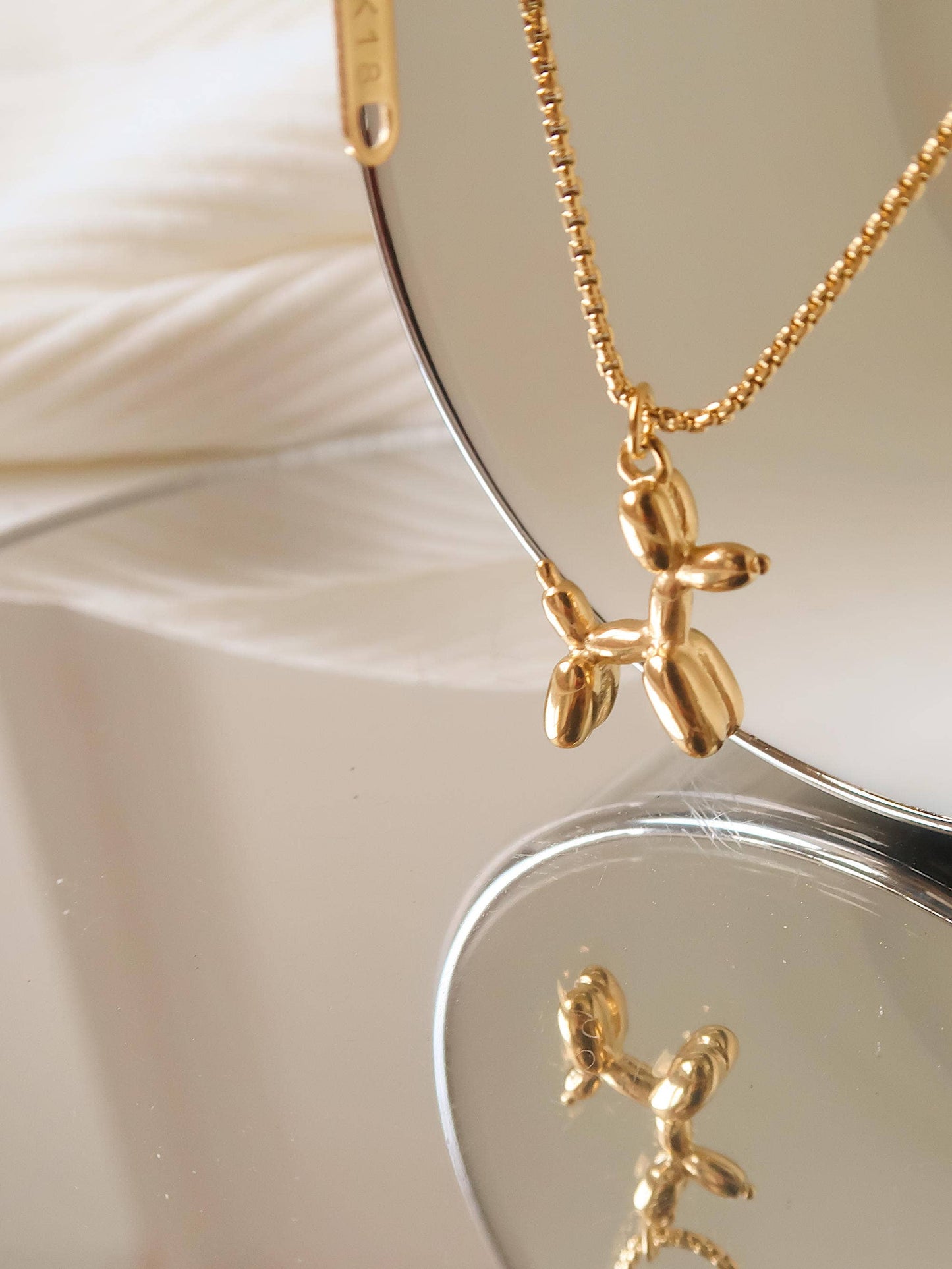 18K Gold Non-Tarnish Dog Necklace: Yellow Gold / Cooper Balloon Dog